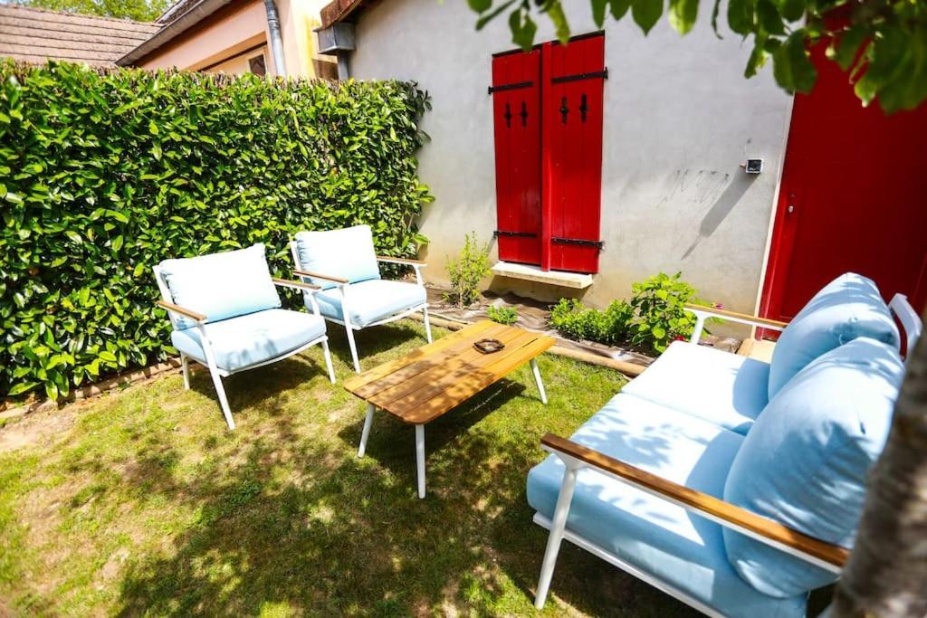 Villa F3 80 M2 Longere Plain Pied Au Centre Auxonne. Exterior foto