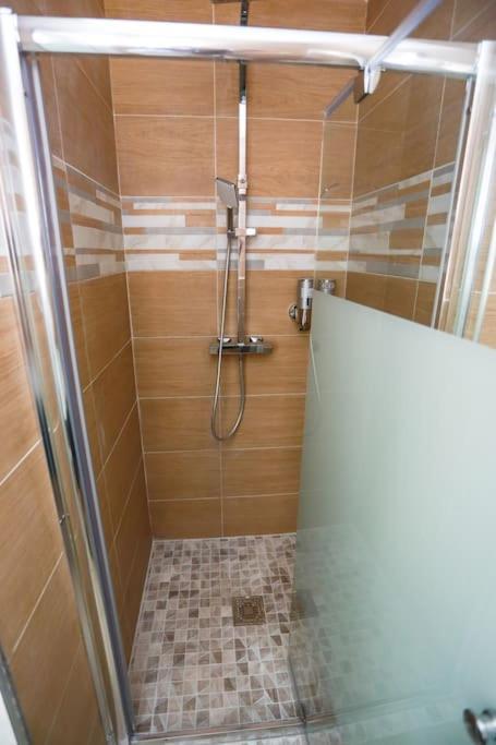 Villa F3 80 M2 Longere Plain Pied Au Centre Auxonne. Exterior foto